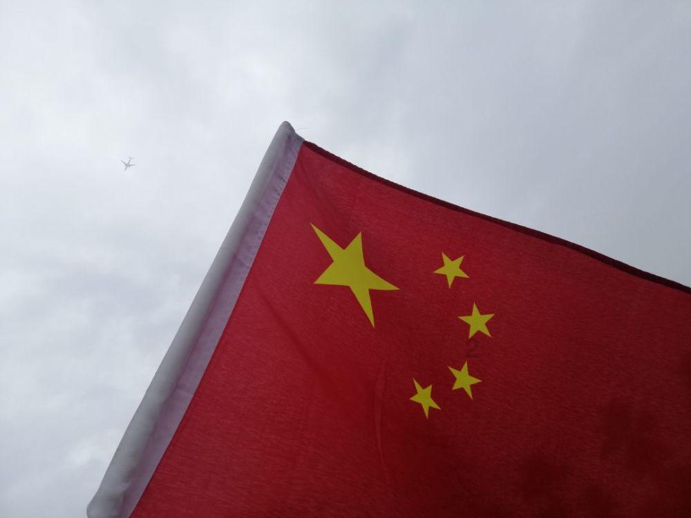 尘埃4