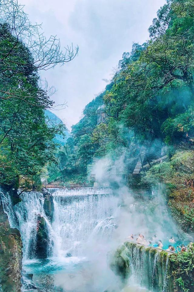 “天气挺冷,心里却很热乎”